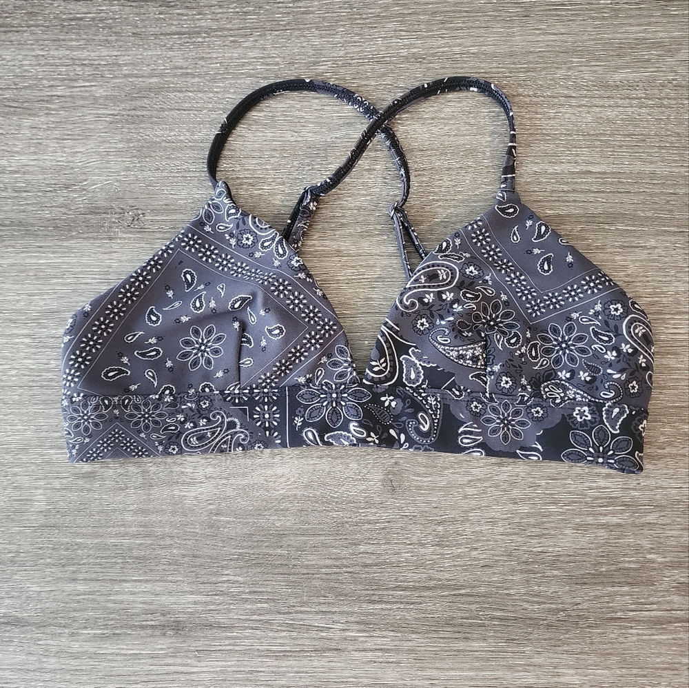 Alo Yoga Splendor Bandana Print Bralette Bra - Picture 2 of 4